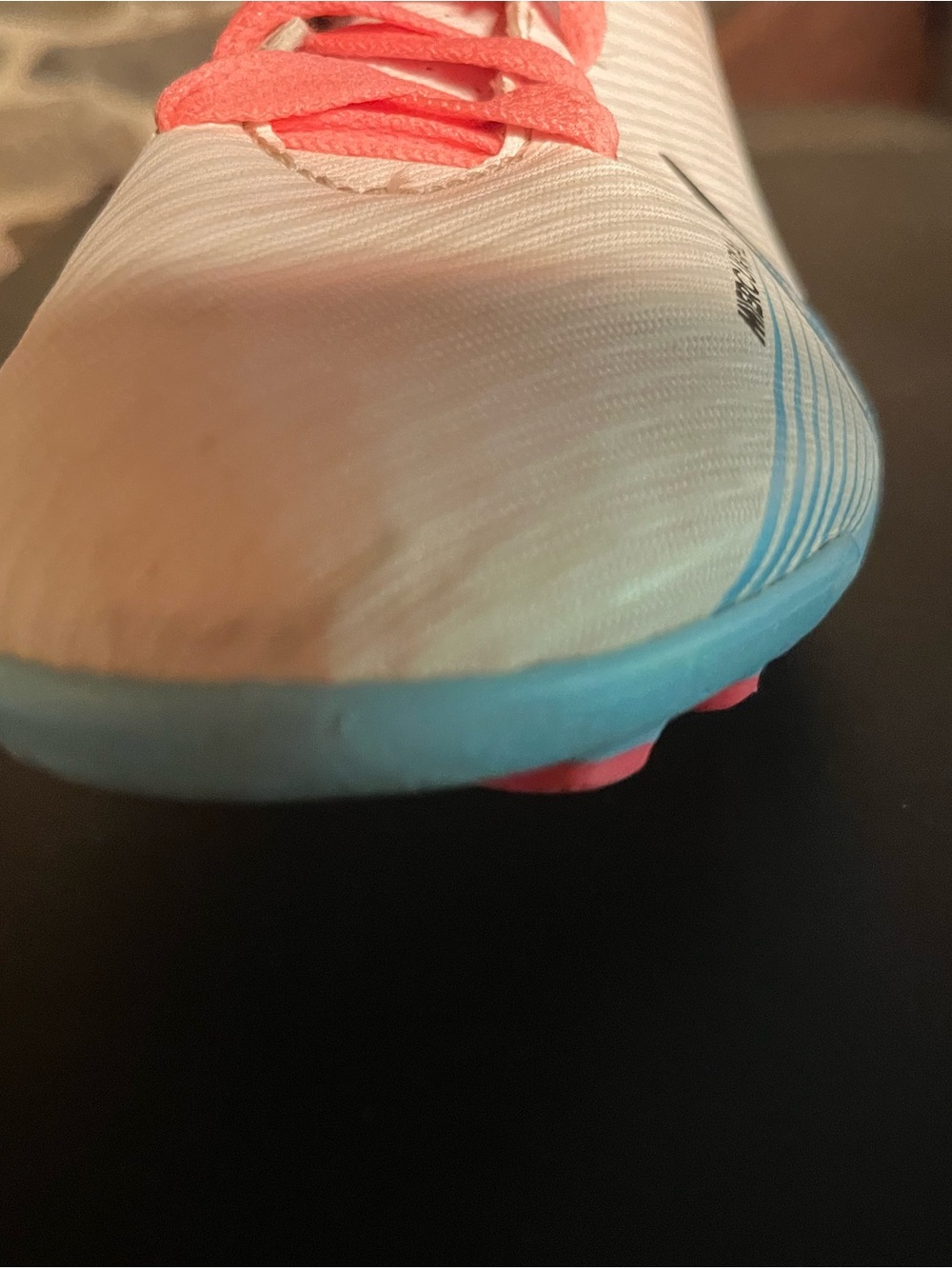Nike - Picture 5 of 16